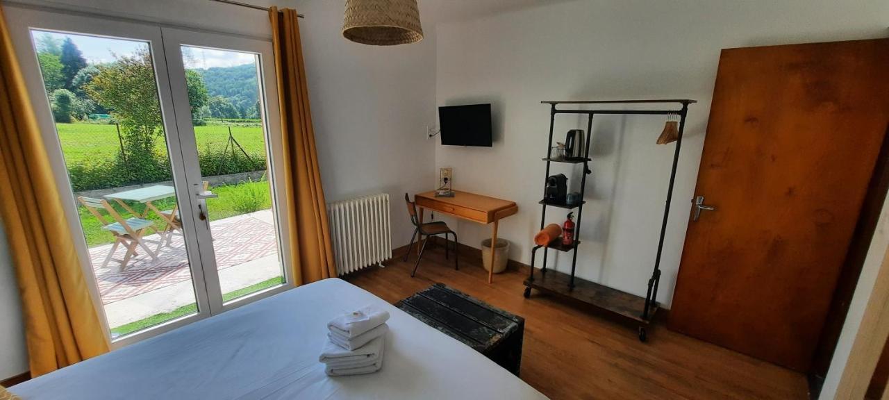 Le Jardin De Moulis, Saint Girons, Ariege, Pyrenees, Bed and Breakfast Exteriör bild