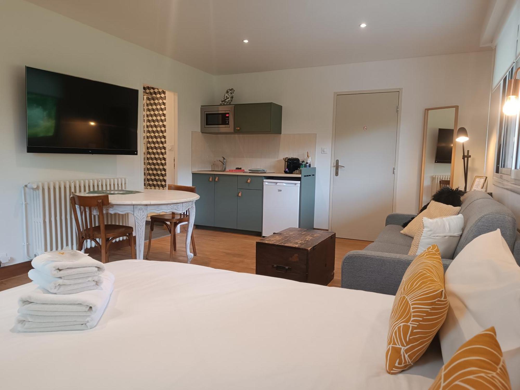 Le Jardin De Moulis, Saint Girons, Ariege, Pyrenees, Bed and Breakfast Exteriör bild