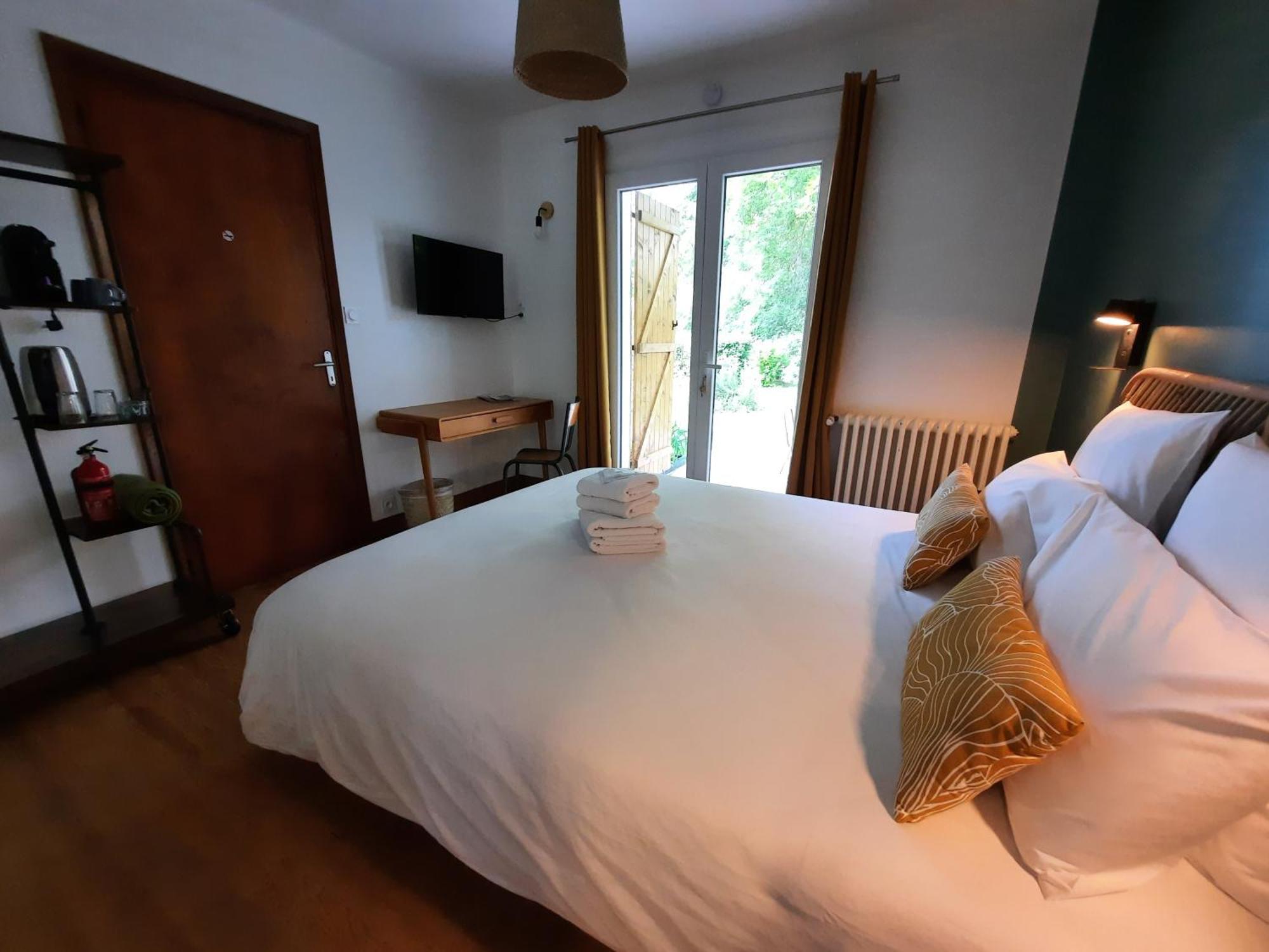 Le Jardin De Moulis, Saint Girons, Ariege, Pyrenees, Bed and Breakfast Exteriör bild